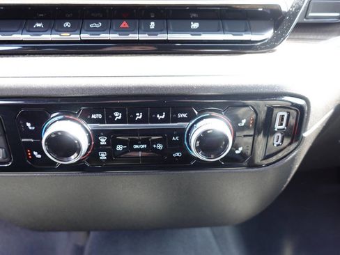 Used 2025 GMC Sierra 1500 Elevation AWD/4WD image 47