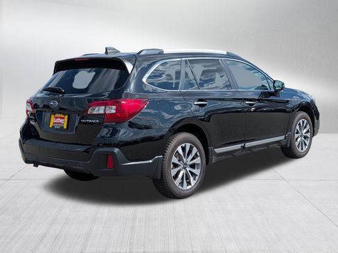 Used 2018 Subaru Outback 2.5i Touring AWD/4WD image 7