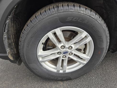 Used 2024 Ford Explorer XLT w/ Equipment Group 202A AWD/4WD image 44