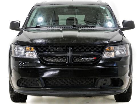 Used 2020 Dodge Journey SE w/ SE Popular Equipment Group image 2