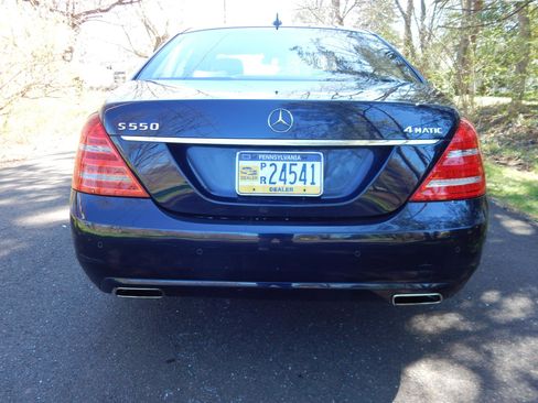 Used 2012 Mercedes-Benz S 550 4MATIC image 8