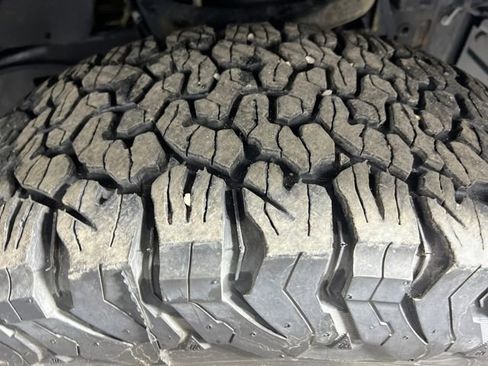 Used 2018 RAM 1500 Rebel w/ Luxury Group image 14