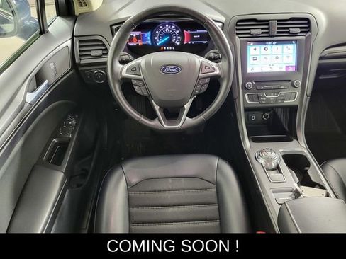 Used 2018 Ford Fusion SE image 26