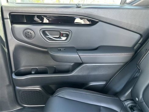 New 2025 Honda Pilot TrailSport image 15