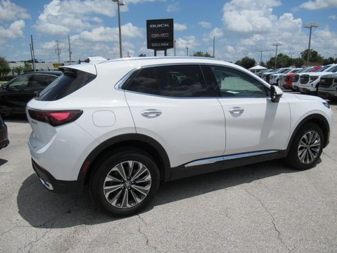 Used 2024 Buick Envision Preferred AWD/4WD image 7