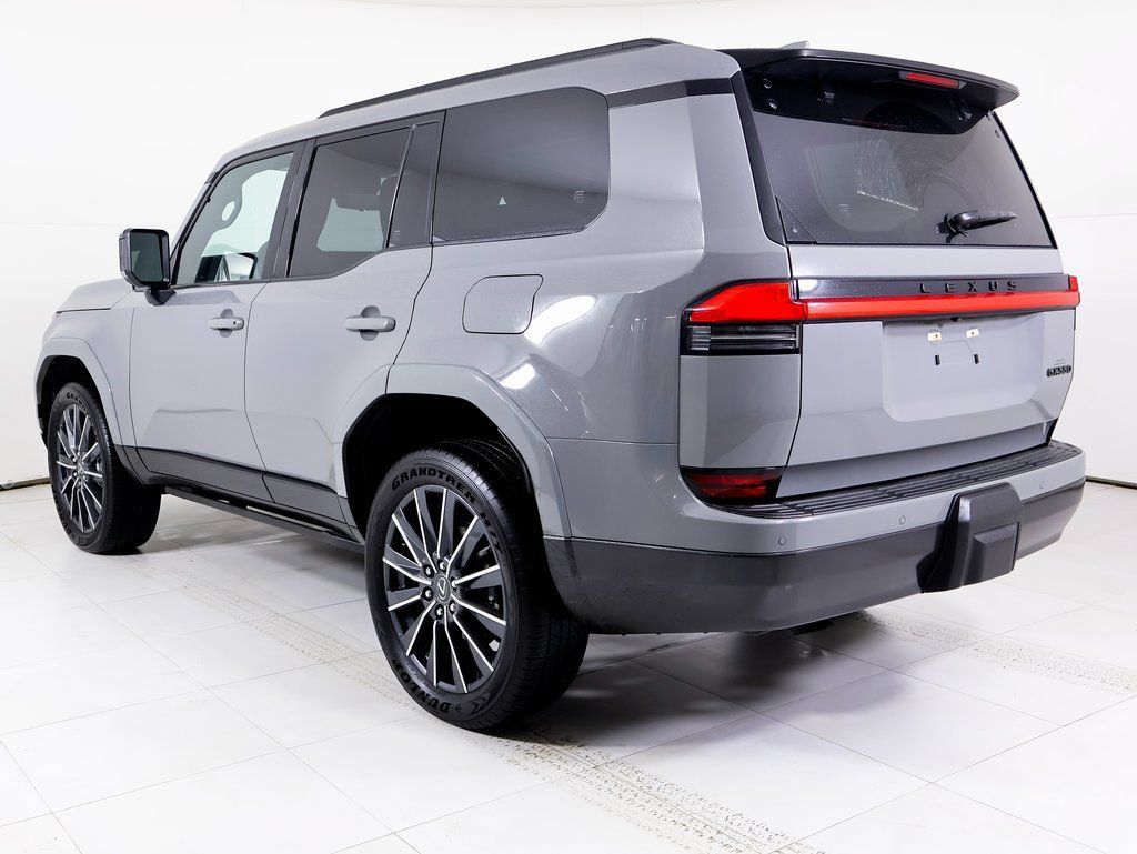 Used 2025 Lexus GX 550 w/ Accessory Package (2T) AWD/4WD image 3