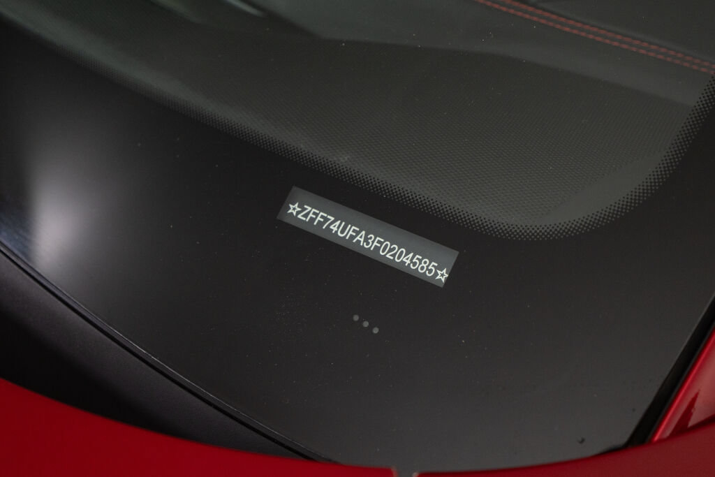 Used 2015 Ferrari F12 Berlinetta RWD image 31