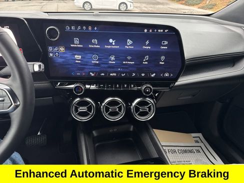 Used 2024 Chevrolet Blazer EV LT image 19