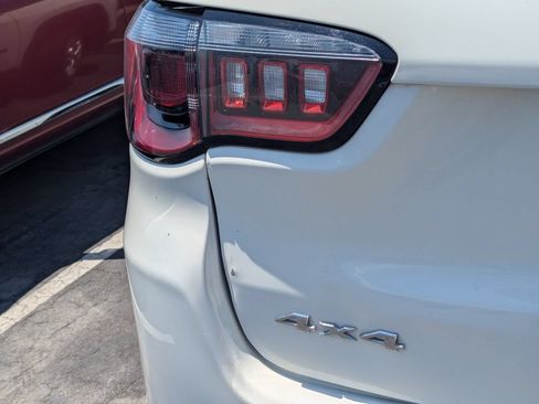Used 2018 Jeep Compass Sport AWD/4WD image 8