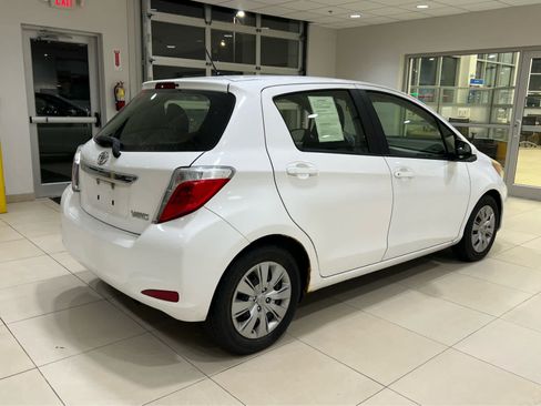 Used 2012 Toyota Yaris L FWD image 7