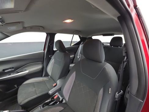 Used 2020 Nissan Kicks SV image 39