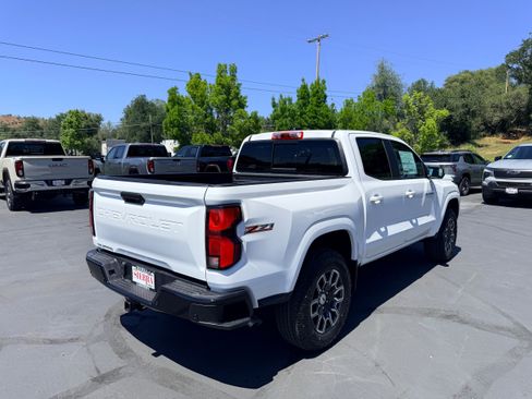 New 2026 Chevrolet Colorado Z71 w/ Technology Package AWD/4WD image 4