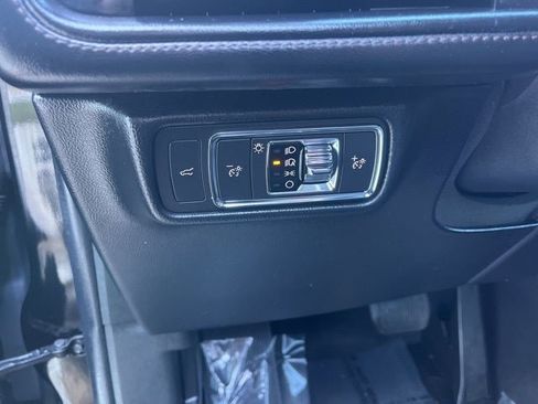 Used 2022 Lincoln Aviator Reserve w/ Elements Package Plus image 38