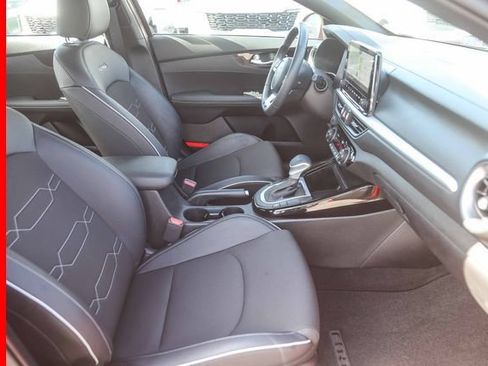 Certified 2023 Kia Forte GT-Line FWD image 19