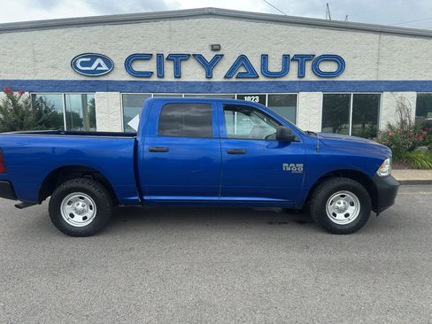 Used 2019 RAM 1500 Tradesman w/ Popular Equipment Group AWD/4WD image 3