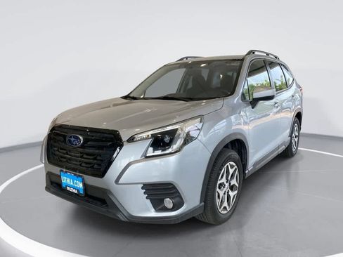 Used 2023 Subaru Forester Premium AWD/4WD image 1