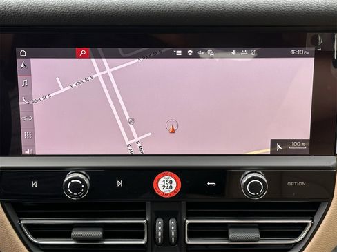 New 2026 Porsche Macan image 22