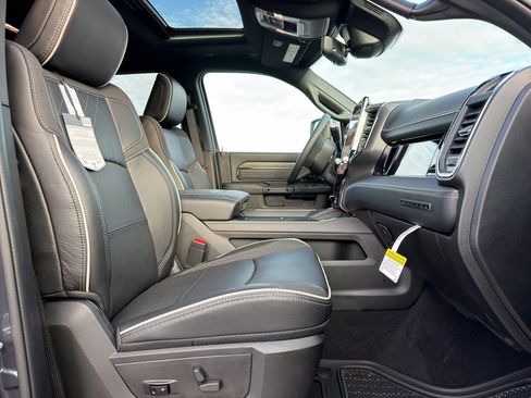 New 2026 RAM 3500 Limited AWD/4WD image 37