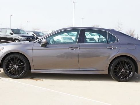 Used 2023 Toyota Camry XSE image 6