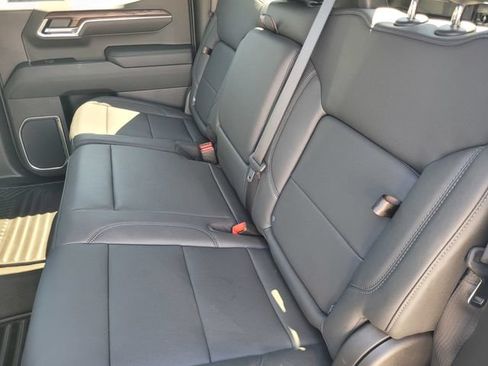 Used 2025 GMC Sierra 1500 SLT w/ SLT Premium Package AWD/4WD image 13