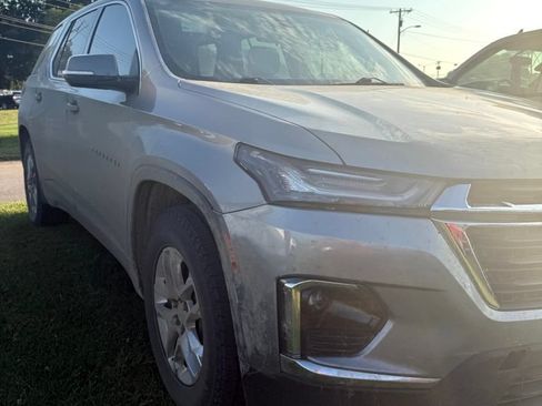 Used 2023 Chevrolet Traverse LS w/ Safety Package FWD image 2