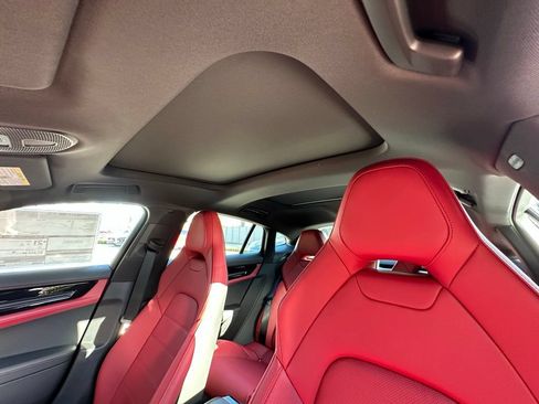 Certified 2026 Porsche Panamera RWD image 23
