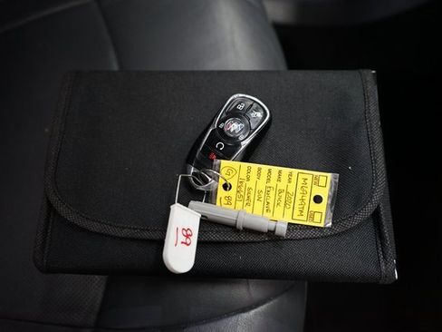 Used 2020 Buick Enclave Essence image 58