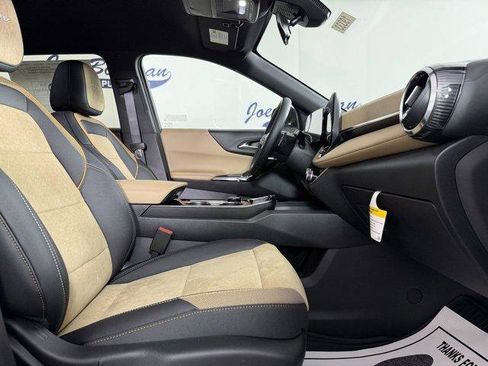 New 2026 Chevrolet Equinox ACTIV image 17