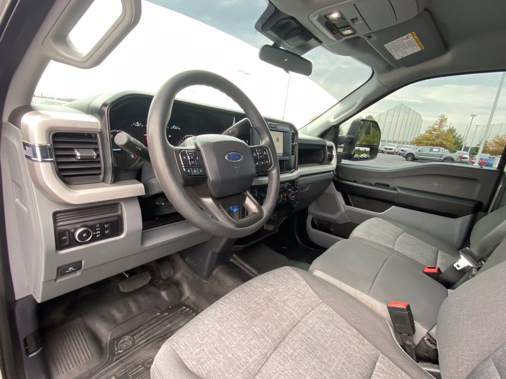 Used 2025 Ford F350 XL w/ XL Driver Assist Package AWD/4WD image 9