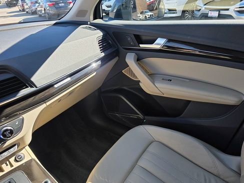 Used 2019 Audi Q5 2.0T Premium Plus w/ Premium Plus Package image 44