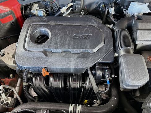 Used 2020 Hyundai Santa Fe SE FWD image 38