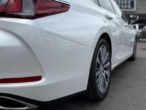 Used 2020 Lexus ES 350 w/ Premium Package FWD image 37