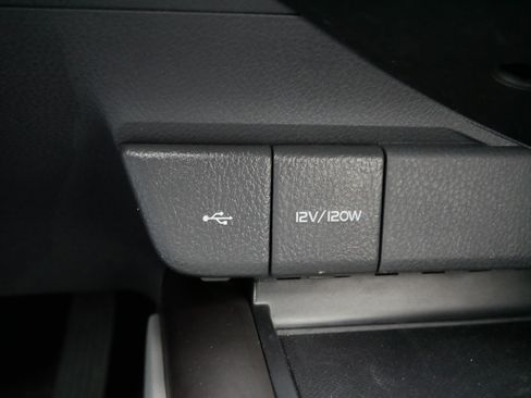 Certified 2024 Toyota Camry SE w/ Convenience Package image 31