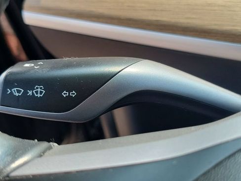 Used 2019 Tesla Model 3 Mid Range RWD image 10