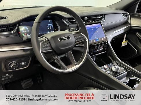 New 2025 Jeep Grand Cherokee Limited w/ Luxury Tech Group II AWD/4WD image 18