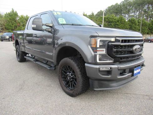 Used 2020 Ford F250 Lariat image 3
