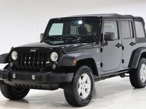 Used 2014 Jeep Wrangler Unlimited Sport w/ Quick Order Package 24S AWD/4WD image 3