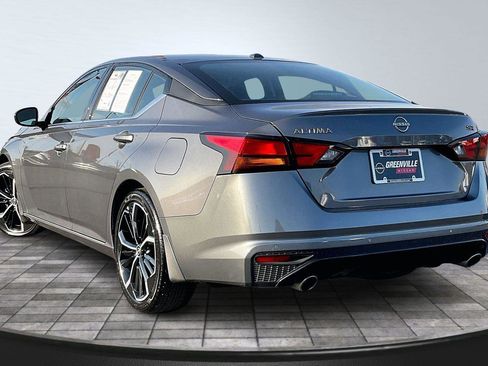 Certified 2025 Nissan Altima 2.5 SR image 2