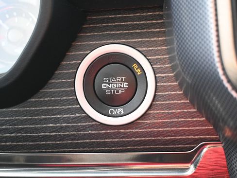 Used 2021 RAM 1500 Limited image 32