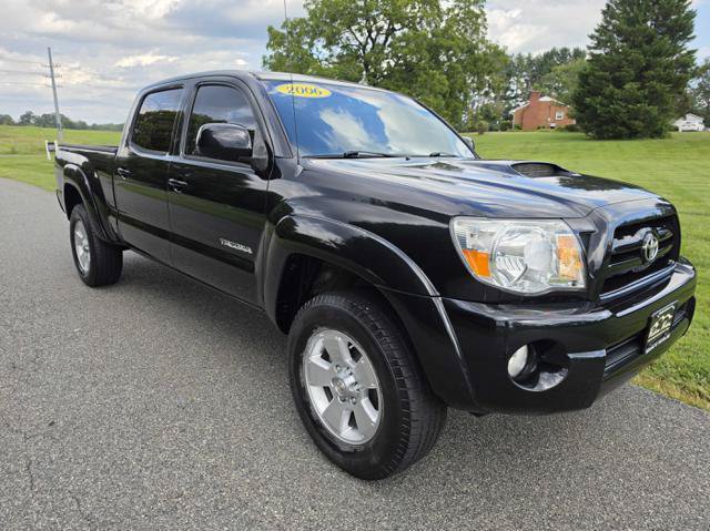 Used 2006 Toyota Tacoma PreRunner w/ TRD Sport Pkg #3 RWD image 4