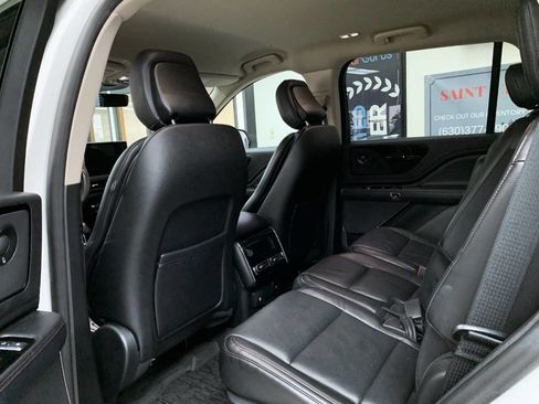 Used 2020 Lincoln Aviator Reserve w/ Elements Package Plus image 13