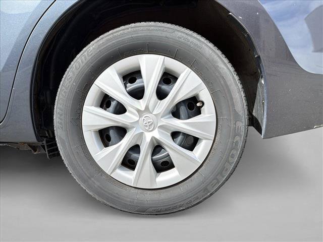 Used 2014 Toyota Corolla LE FWD image 9