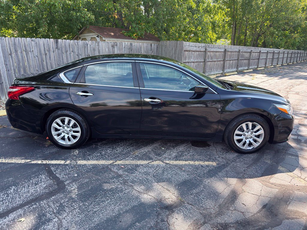 Used 2016 Nissan Altima 2.5 S w/ Power Driver Seat Package FWD image 10