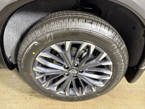 New 2026 Nissan Rogue Platinum w/ Platinum Premium Package image 6