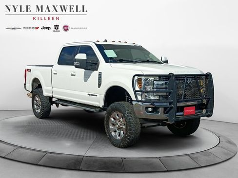 Used 2019 Ford F250 Lariat w/ Lariat Ultimate Package AWD/4WD image 2