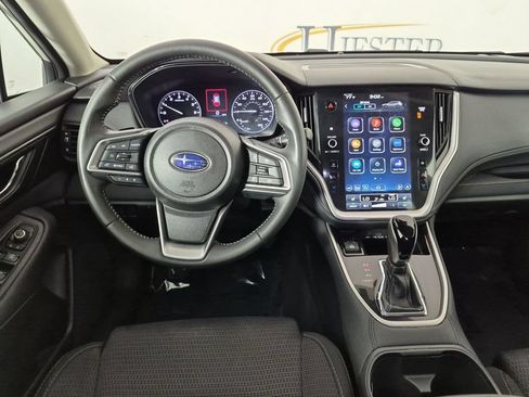 Used 2025 Subaru Outback Premium AWD/4WD image 29