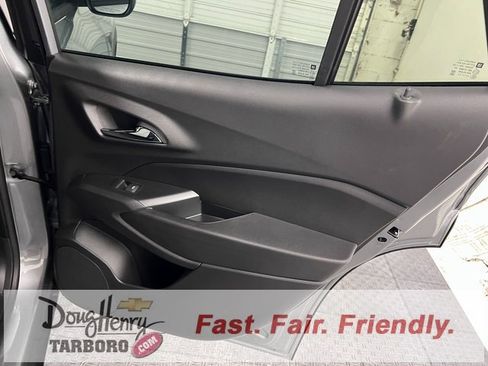 New 2026 Chevrolet Trax RS w/ Sunroof Package image 35
