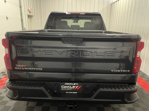 Used 2023 Chevrolet Silverado 1500 Custom AWD/4WD image 3