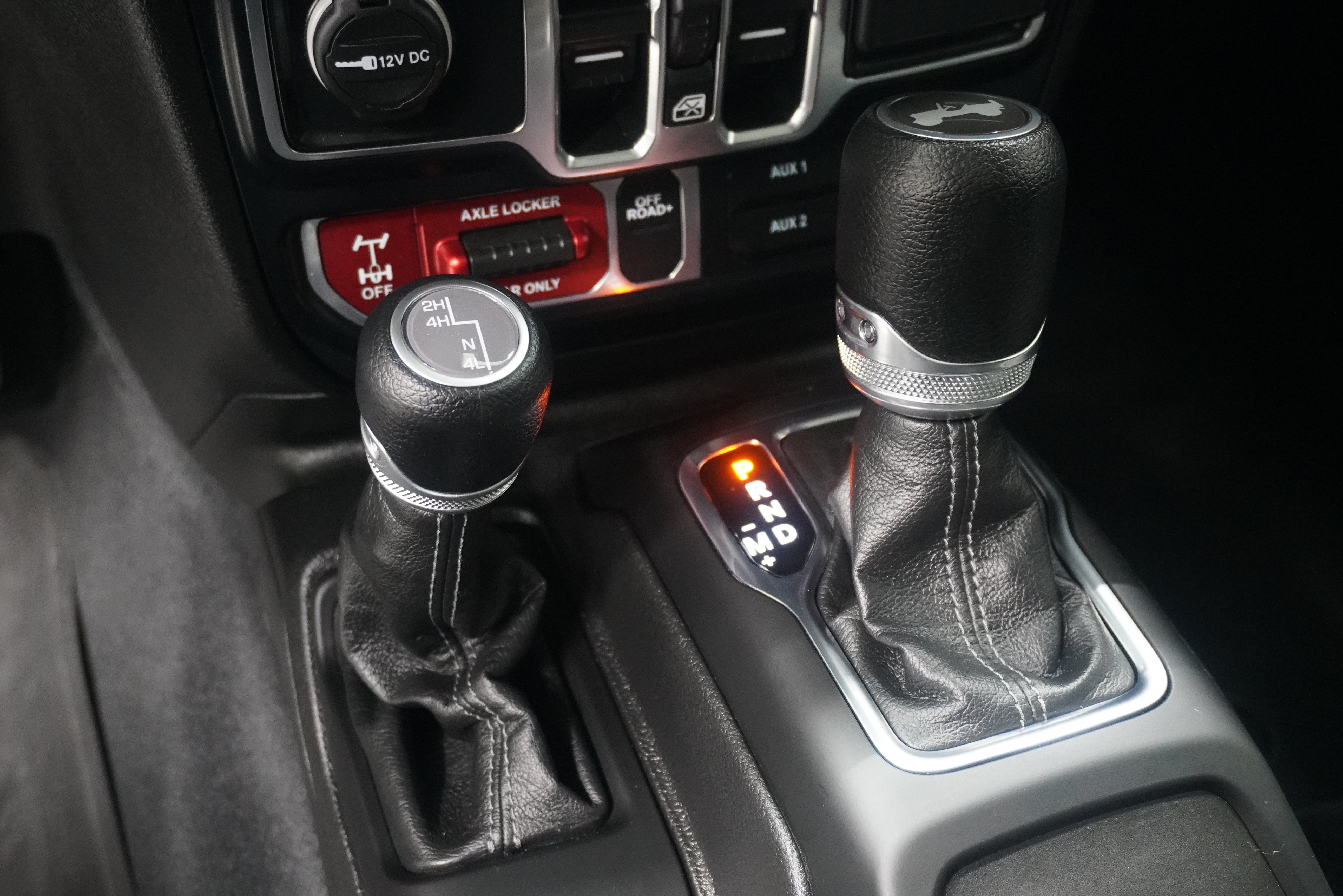 Used 2024 Jeep Wrangler Unlimited Sport AWD/4WD image 24