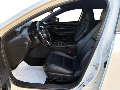 Used 2021 MAZDA MAZDA3 s FWD image 9